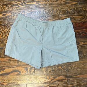 Women's Columbia Shorts